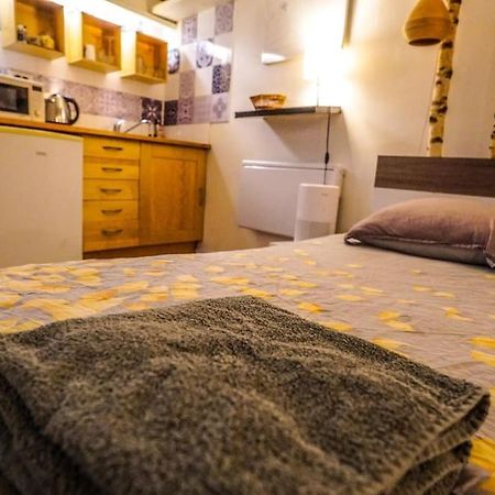 Cozy Studio In The Heart Of Parijs Buitenkant foto